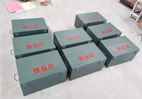 凤山炸药箱和雷管箱一般是怎么存放的？